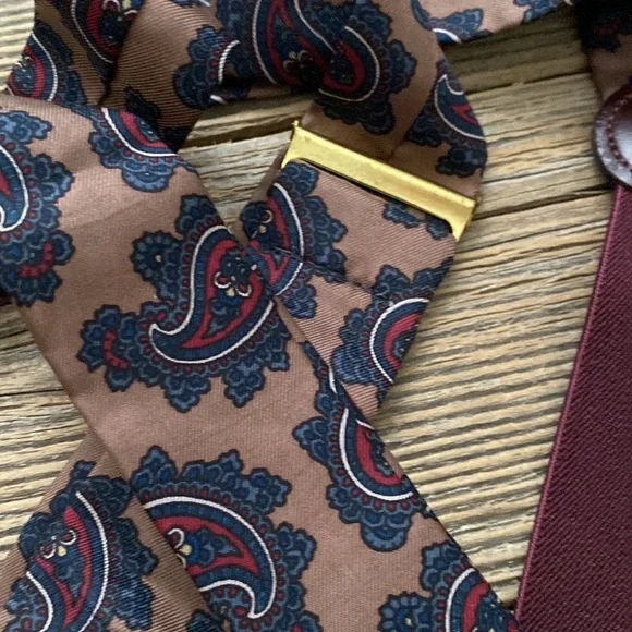 FERRELL REED Paisley Suspenders. - Picture 3 of 4